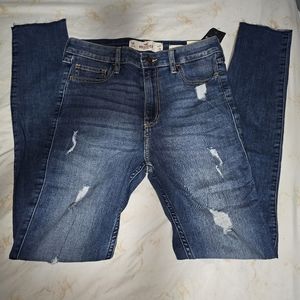 Hollister High Rise Super Skinny jeans. Size 5R.